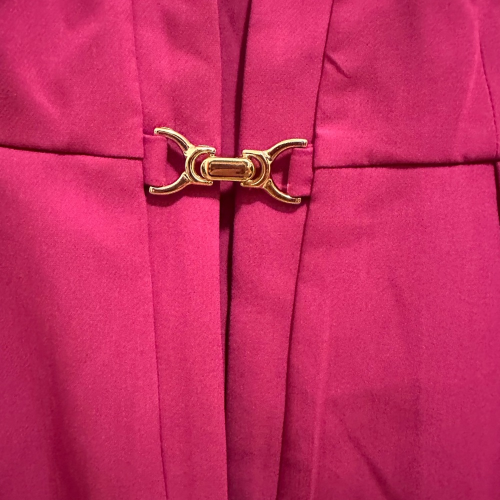 Suit - Picture 2 of 6